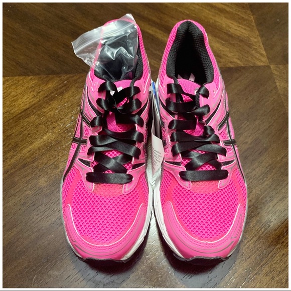 Asics Shoes - NWT ASICS Pink Ribbon Edition